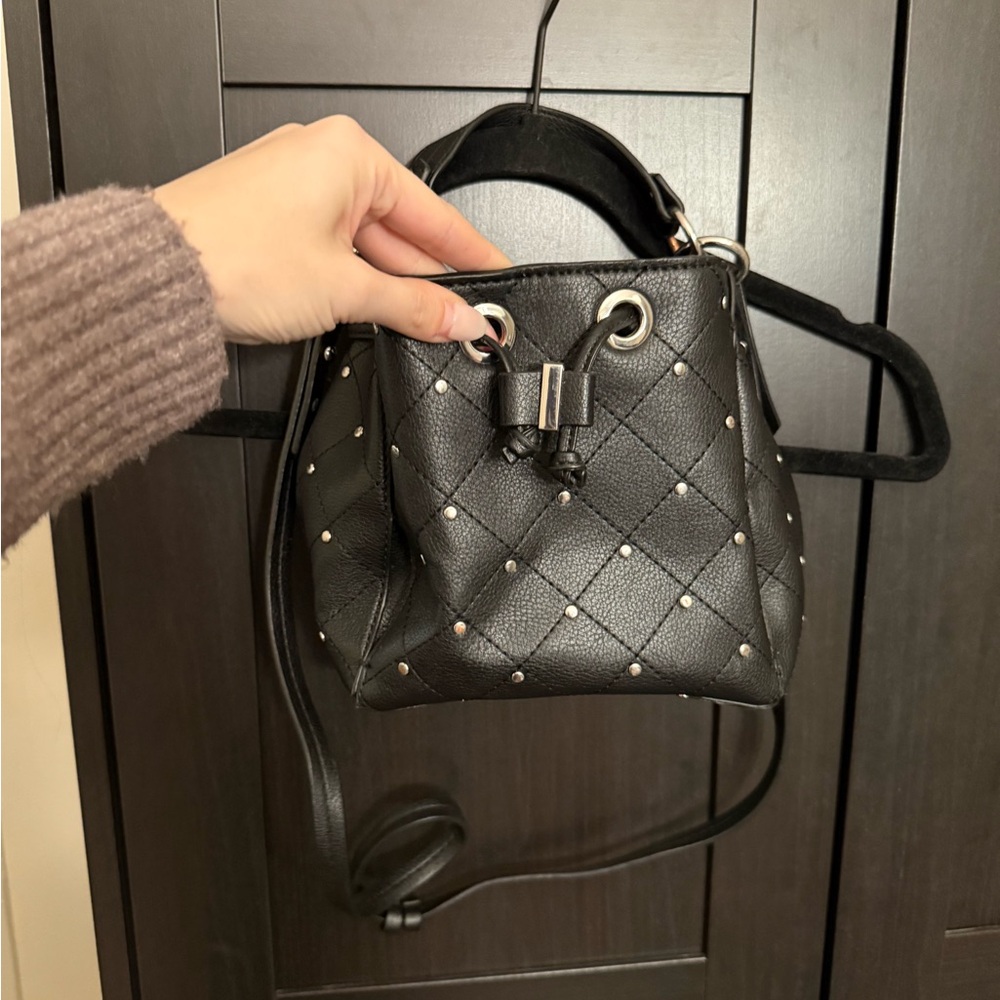 Black Zara Quilted Bucket Bag